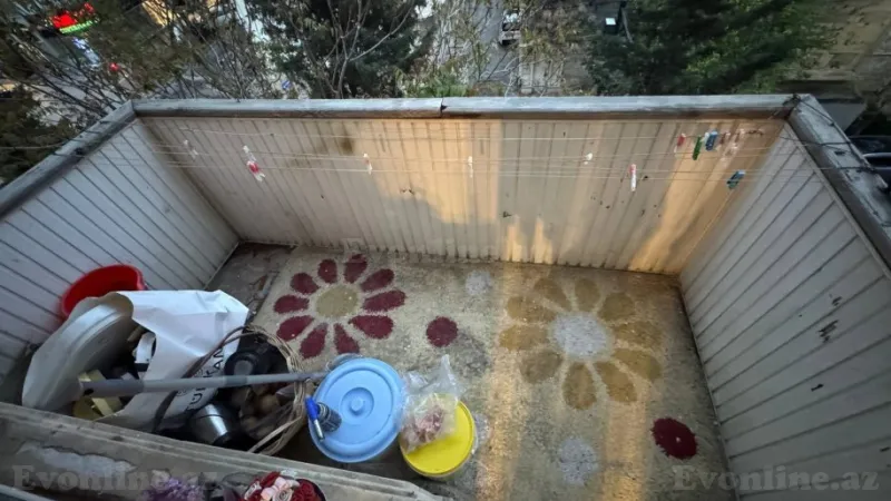 Satılır 3 otaqlı Mənzil Köhnə tikili 70 m² Nəsimi r. - şəkil 2