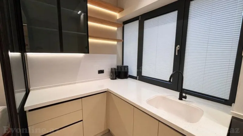 Kirayə verilir 2 otaqlı Mənzil Yeni tikili 75 m² Xətai m. - şəkil 6