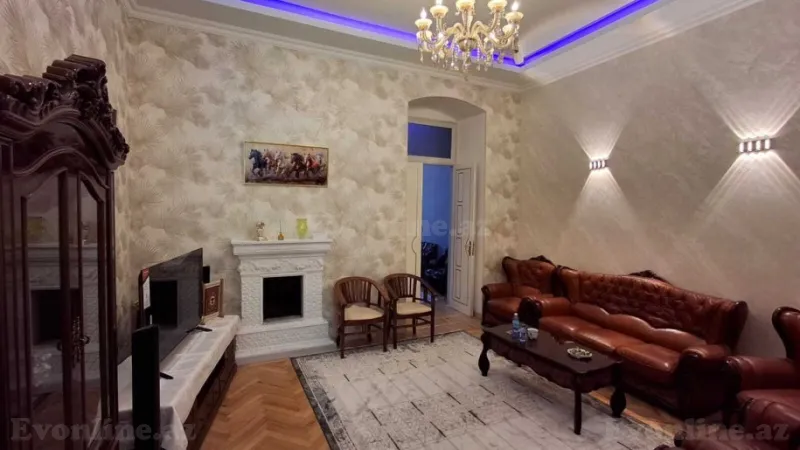 Satılır 3 otaqlı Mənzil Köhnə tikili 110 m² Sahil m. - şəkil 3