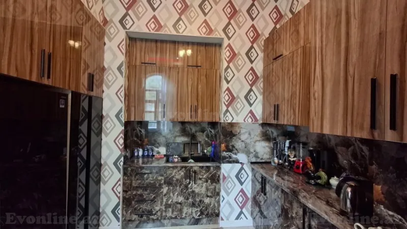 Satılır 3 otaqlı Mənzil Köhnə tikili 110 m² Sahil m. - şəkil 5
