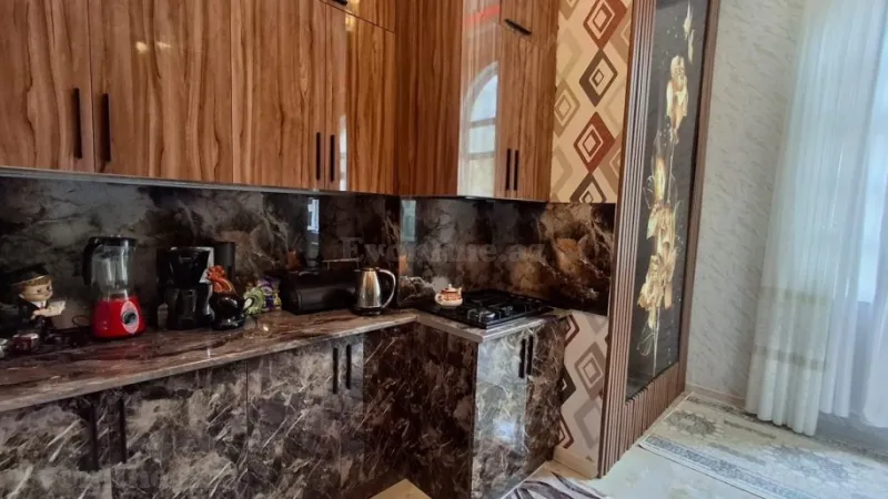 Satılır 3 otaqlı Mənzil Köhnə tikili 110 m² Sahil m. - şəkil 6
