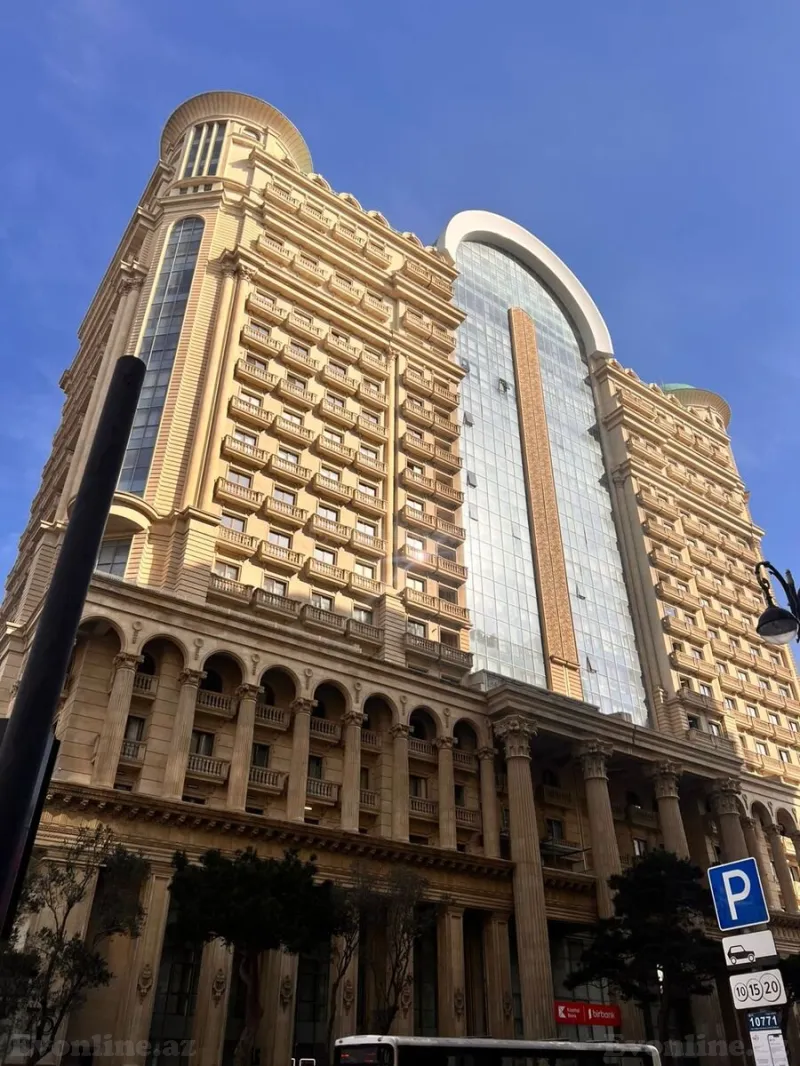 Satılır 3 otaqlı Mənzil Yeni tikili 109 m² Elmlər Akademiyası m.