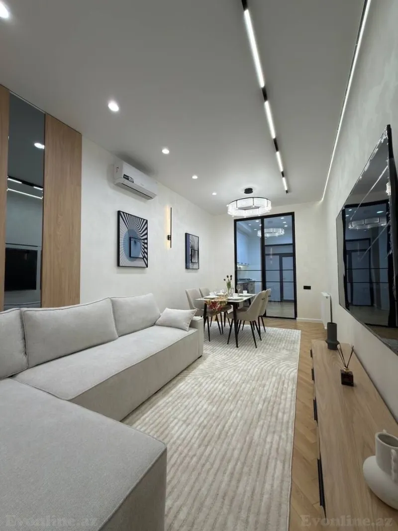 Kirayə verilir 3 otaqlı Mənzil Yeni tikili 130 m² 28 May m.