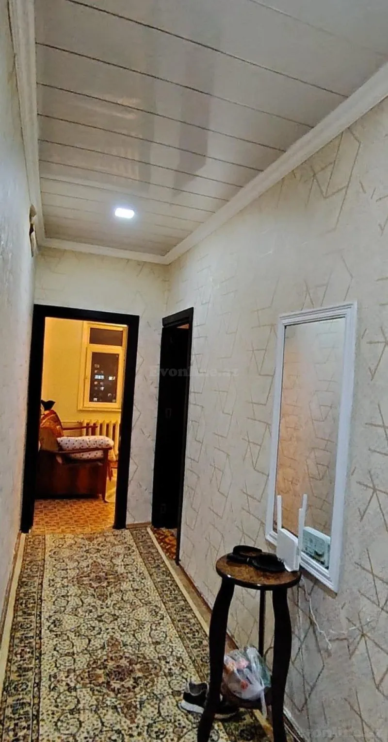 Satılır 2 otaqlı Mənzil Köhnə tikili 60 m² Suraxanı r. - şəkil 2