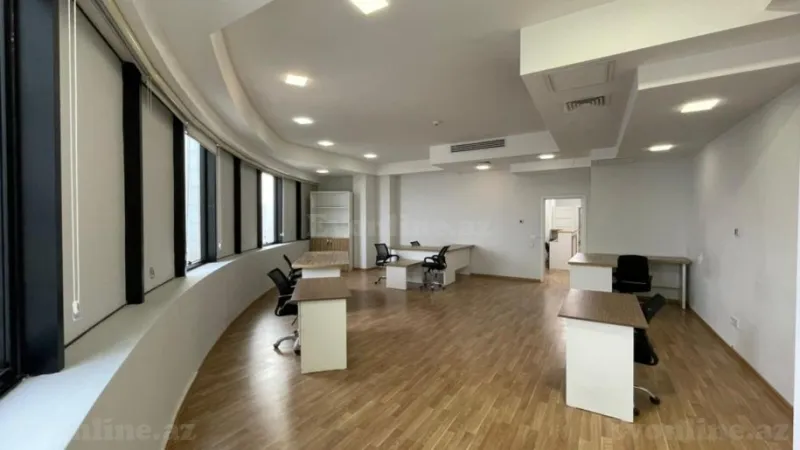 Kirayə verilir Ofis 245 m² Nərimanov r. - şəkil 4
