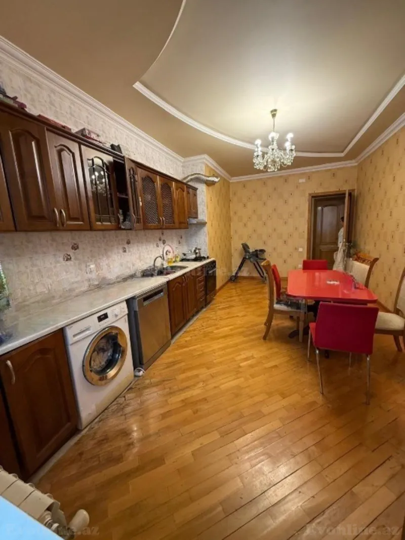 Kirayə verilir 3 otaqlı Mənzil Yeni tikili 150 m² Nəsimi r. - şəkil 6