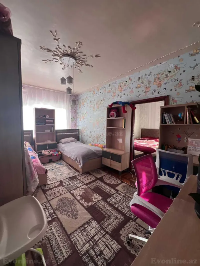Satılır 4 otaqlı Mənzil Köhnə tikili 115 m² Əhmədli m. - şəkil 5