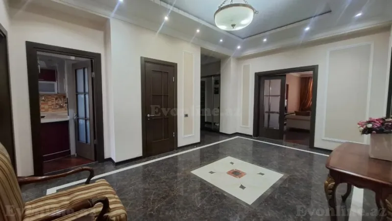 Kirayə verilir 3 otaqlı Mənzil Yeni tikili 172 m² 28 May m. - şəkil 17