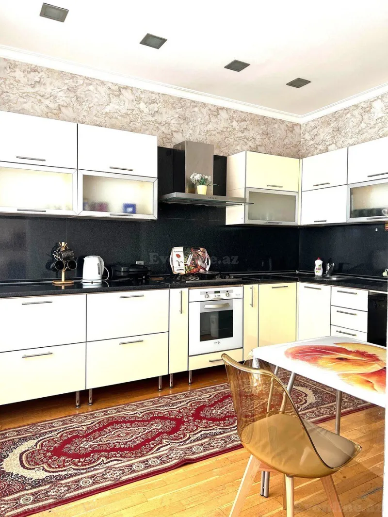 Kirayə verilir 3 otaqlı Mənzil Yeni tikili 190 m² 28 May m. - şəkil 11