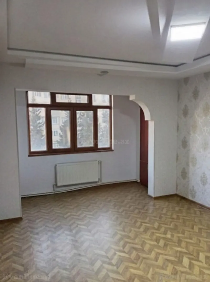 Satılır 4 otaqlı Mənzil Köhnə tikili 90 m² Sumqayıt
