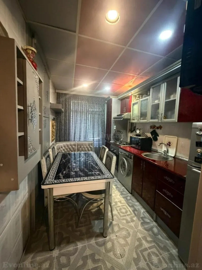 Satılır 1 otaqlı Mənzil Köhnə tikili 30 m² 6-cı mikrorayon - şəkil 3