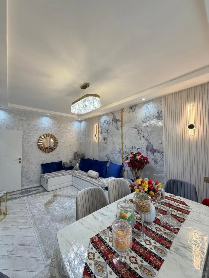 Satılır 2 otaqlı Mənzil Köhnə tikili 65 m² Suraxanı r.