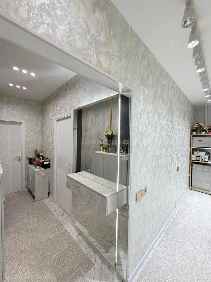 Satılır 2 otaqlı Mənzil Köhnə tikili 65 m² Suraxanı r. - şəkil 4