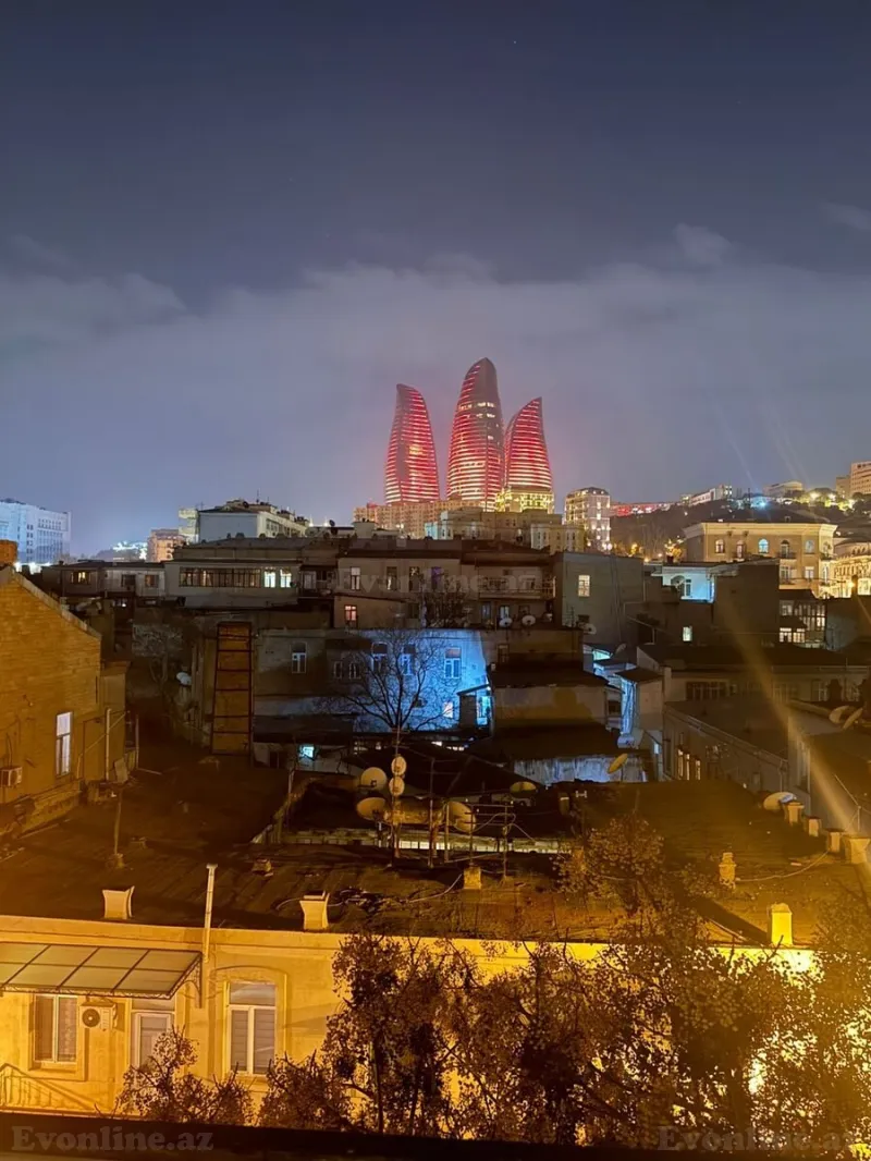 Satılır 3 otaqlı Mənzil Köhnə tikili 86 m² İçərişəhər m. - şəkil 7