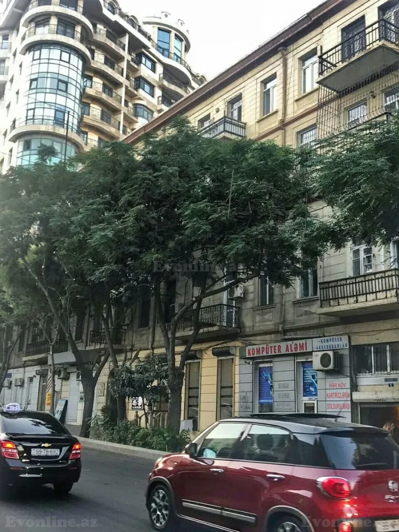 Satılır 3 otaqlı Mənzil Köhnə tikili 86 m² İçərişəhər m. - şəkil 12