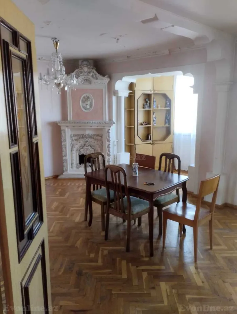 4 otaqlı Mənzil 81.6 m² Elmlər Akademiyası m. Satılır