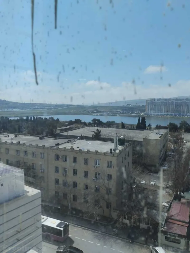 Satılır 4 otaqlı Mənzil Köhnə tikili 81.6 m² Elmlər Akademiyası m. - şəkil 9