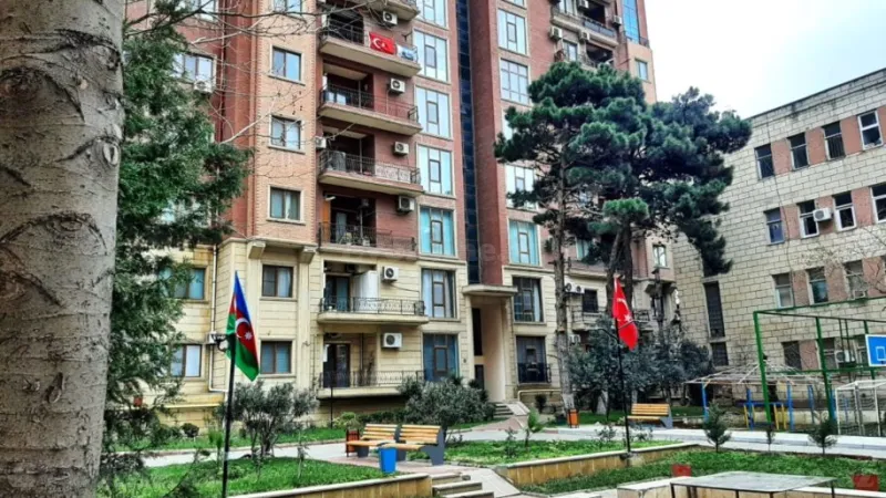 Satılır 4 otaqlı Mənzil Yeni tikili 360 m² Gənclik m. - şəkil 2