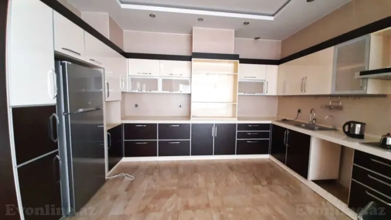 Satılır 4 otaqlı Mənzil Yeni tikili 360 m² Gənclik m. - şəkil 12