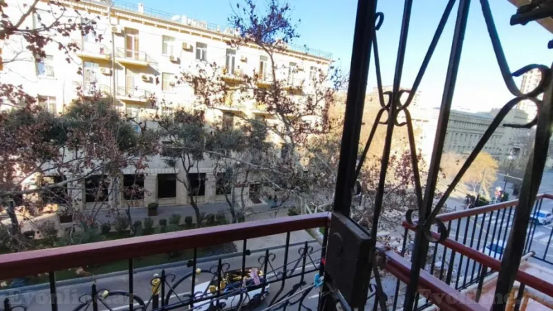 Kirayə verilir 3 otaqlı Mənzil Köhnə tikili 60 m² 28 May m. - şəkil 8