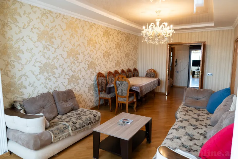 Satılır 4 otaqlı Mənzil Köhnə tikili 100 m² Q.Qarayev pr. - şəkil 2