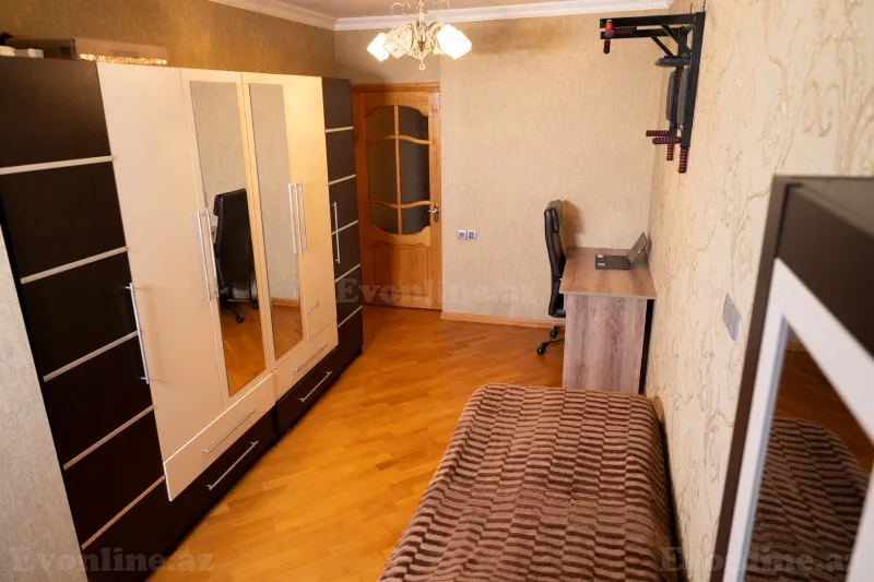Satılır 4 otaqlı Mənzil Köhnə tikili 100 m² Q.Qarayev pr. - şəkil 6