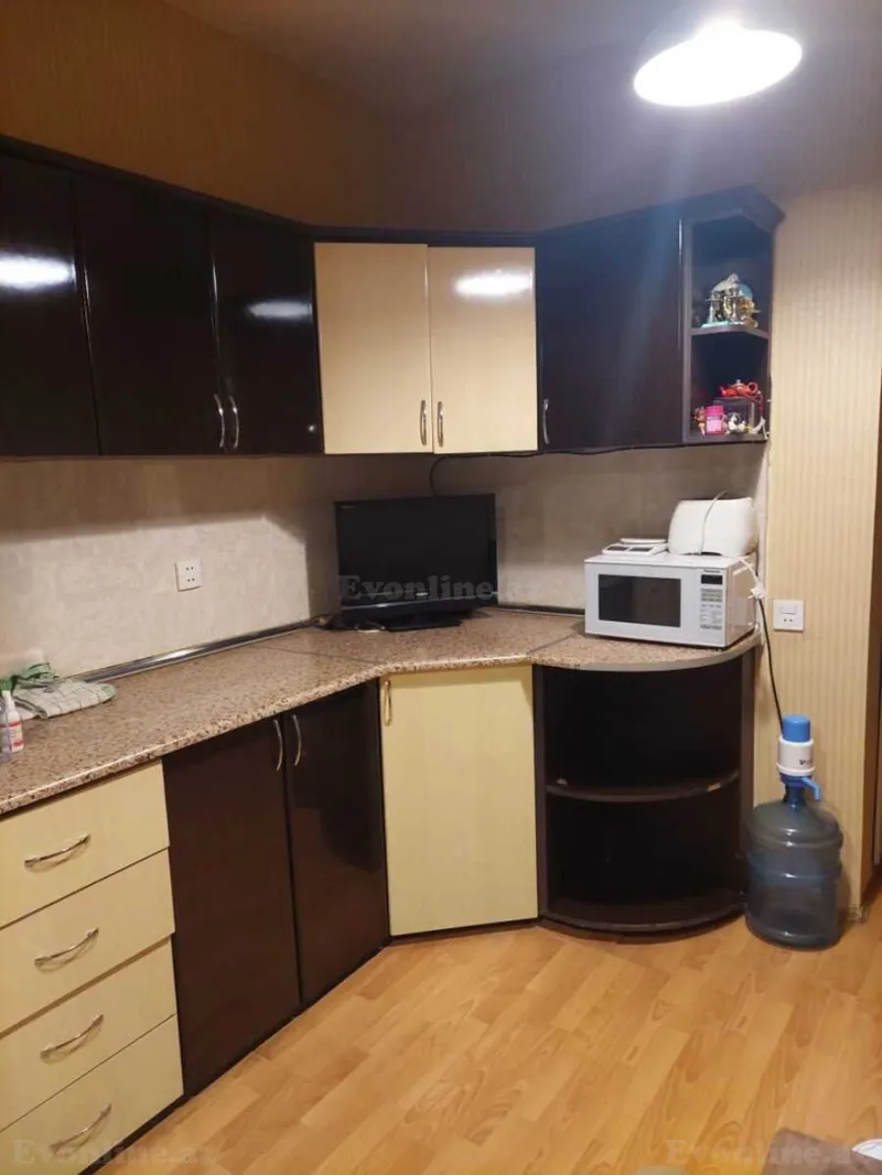 Satılır 2 otaqlı Mənzil Köhnə tikili 55 m² Sabunçu r. - şəkil 5