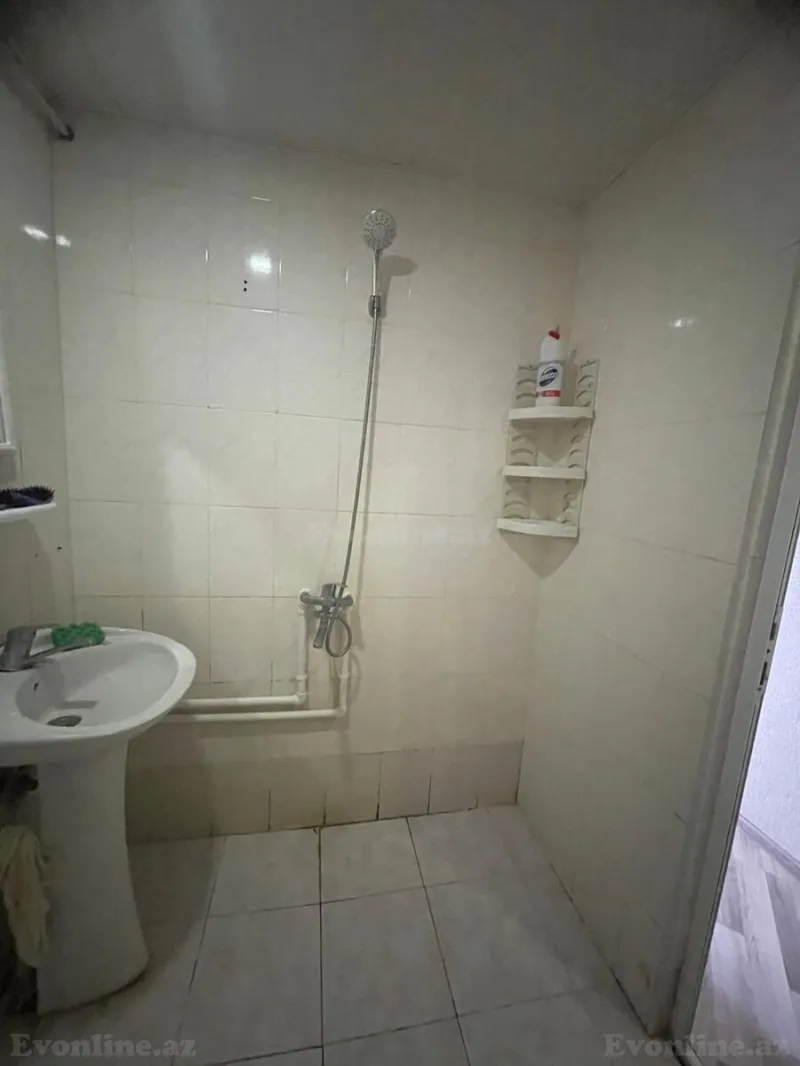 Satılır 1 otaqlı Mənzil Köhnə tikili 35 m² Elmlər Akademiyası m. - şəkil 2