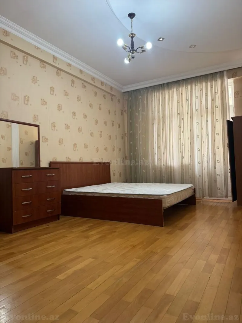 Kirayə verilir 3 otaqlı Mənzil Yeni tikili 140 m² 8 Noyabr m. - şəkil 4