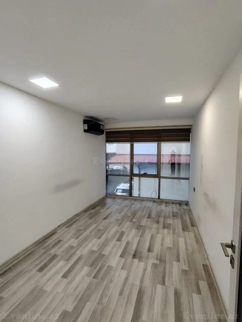 Kirayə verilir Ofis 250 m² Nəsimi r. - şəkil 11