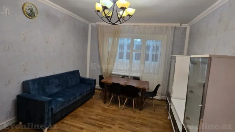 Kirayə verilir 4 otaqlı Mənzil Köhnə tikili 100 m² Gəncə