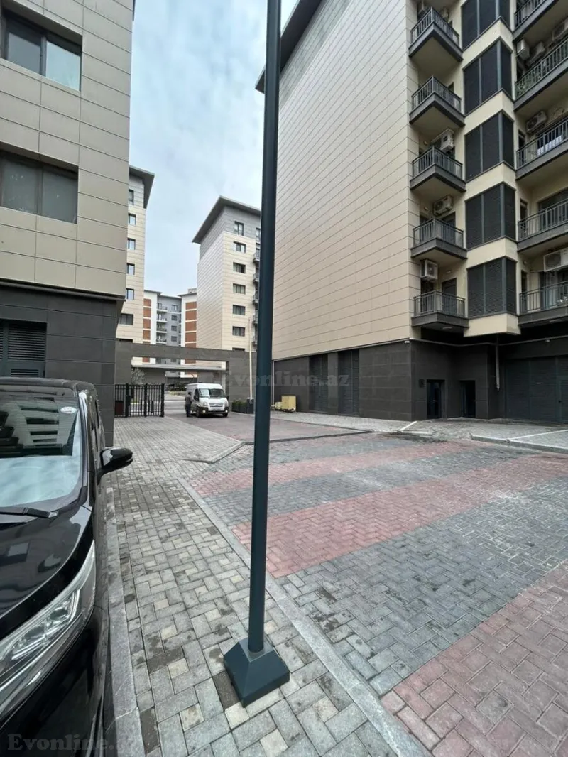 Kirayə verilir 3 otaqlı Mənzil Yeni tikili 140 m² Xətai r. - şəkil 25