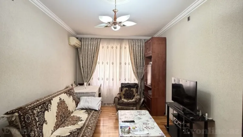 Satılır 3 otaqlı Mənzil Köhnə tikili 74 m² Əhmədli