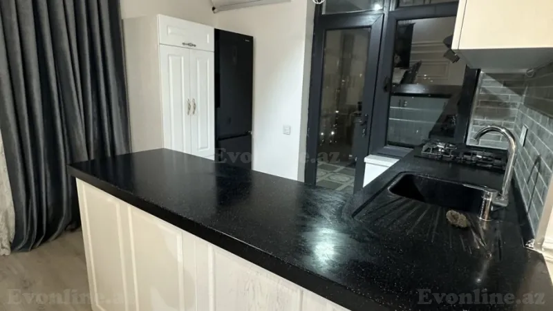 Kirayə verilir 3 otaqlı Mənzil Yeni tikili 86 m² 28 May m. - şəkil 6