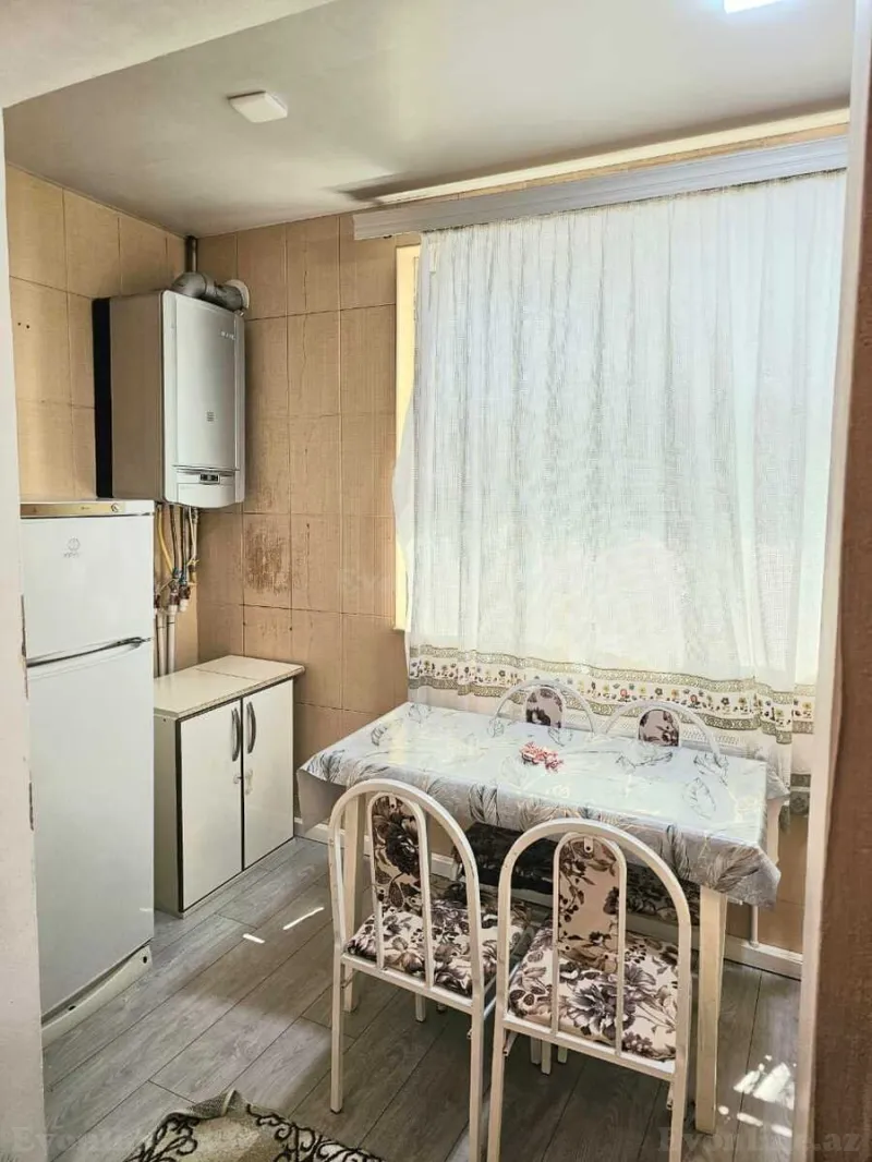 Kirayə verilir 3 otaqlı Mənzil Köhnə tikili 80 m² Gənclik m. - şəkil 3
