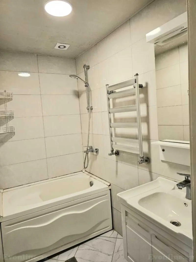 Kirayə verilir 3 otaqlı Mənzil Köhnə tikili 80 m² Gənclik m. - şəkil 9
