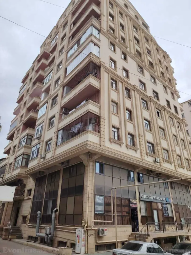 Kirayə verilir 3 otaqlı Mənzil Yeni tikili 130 m² Memar Əcəmi m.