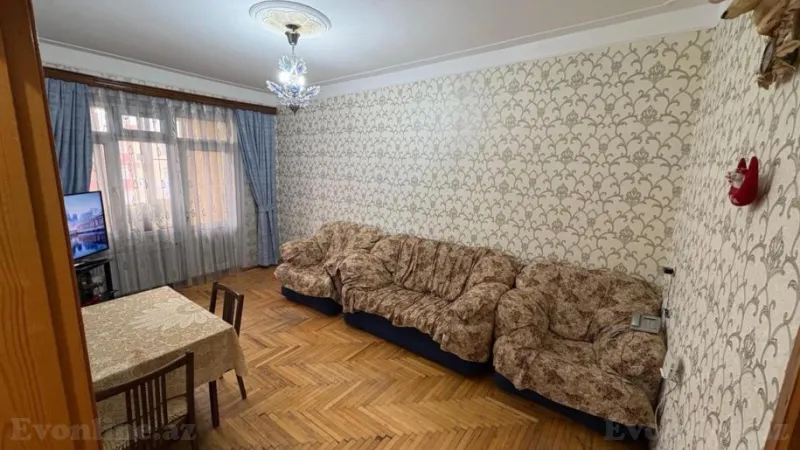 Satılır 3 otaqlı Mənzil Köhnə tikili 61 m² Xalqlar Dostluğu m. - şəkil 2