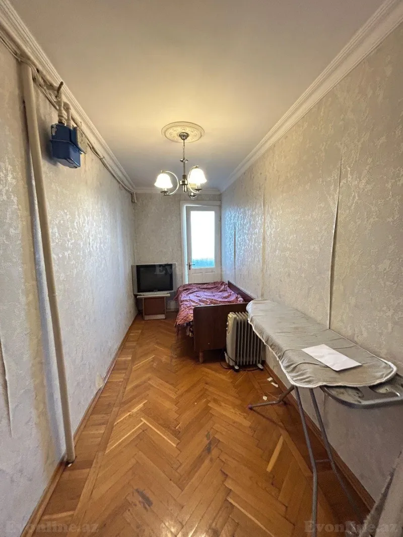 Satılır 4 otaqlı Mənzil Köhnə tikili 75 m² Memar Əcəmi m. - şəkil 5