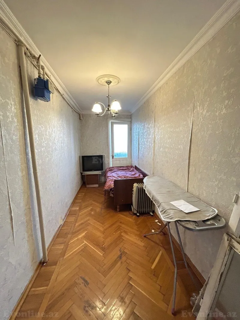 Satılır 4 otaqlı Mənzil Köhnə tikili 75 m² Memar Əcəmi m. - şəkil 6
