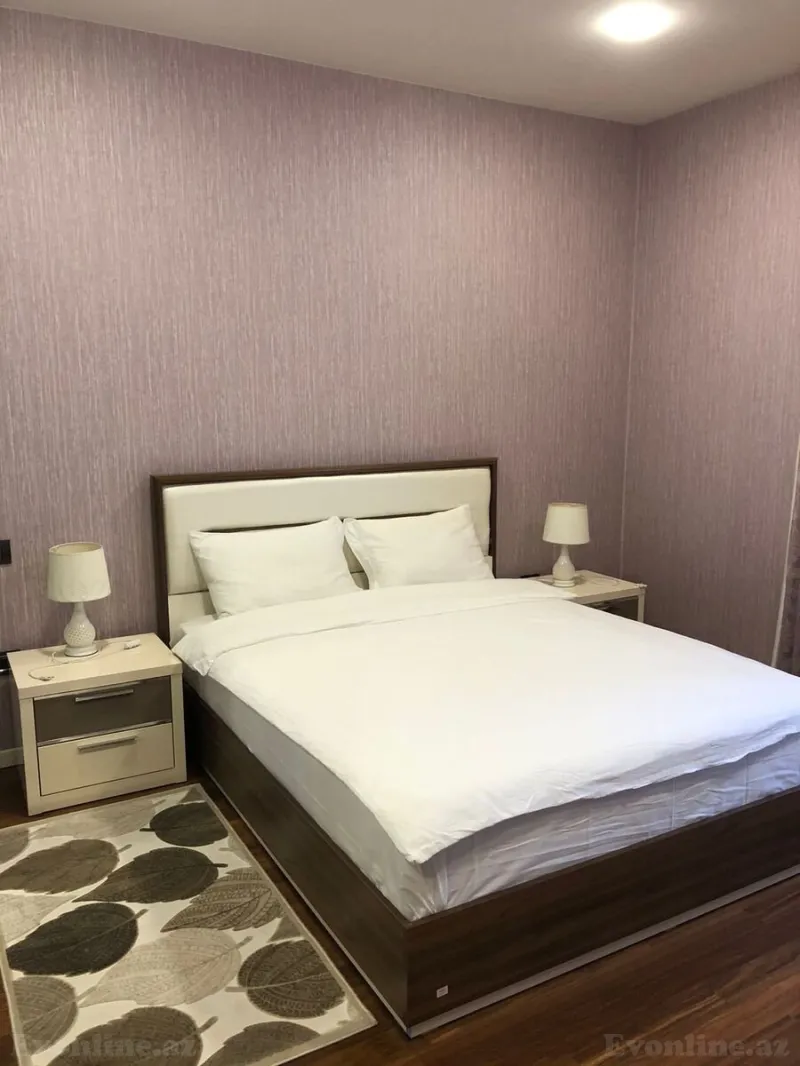 Kirayə verilir 3 otaqlı Mənzil Yeni tikili 130 m² Səbail r. - şəkil 9
