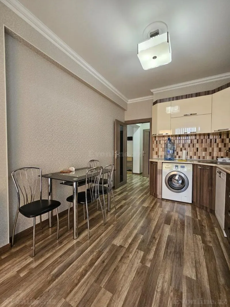 Kirayə verilir 2 otaqlı Mənzil Yeni tikili 90 m² Xətai m. - şəkil 4