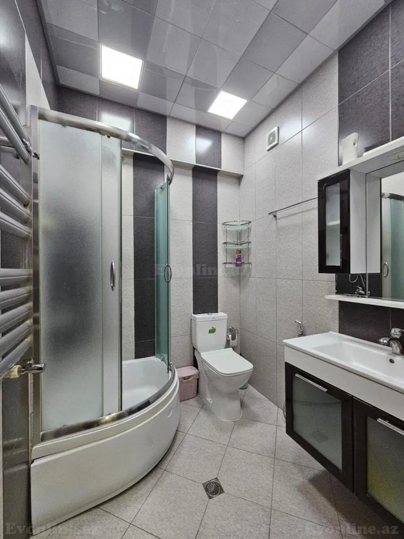 Kirayə verilir 2 otaqlı Mənzil Yeni tikili 90 m² Xətai m. - şəkil 10