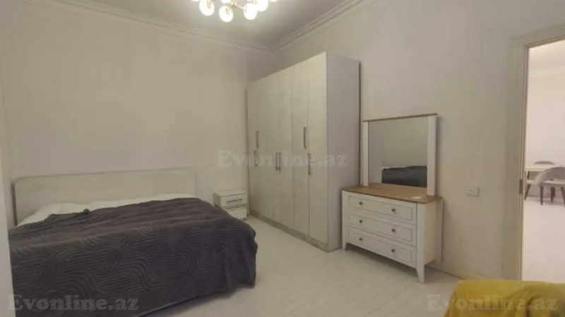 Satılır 3 otaqlı Mənzil Köhnə tikili 97 m² Nizami m. - şəkil 12