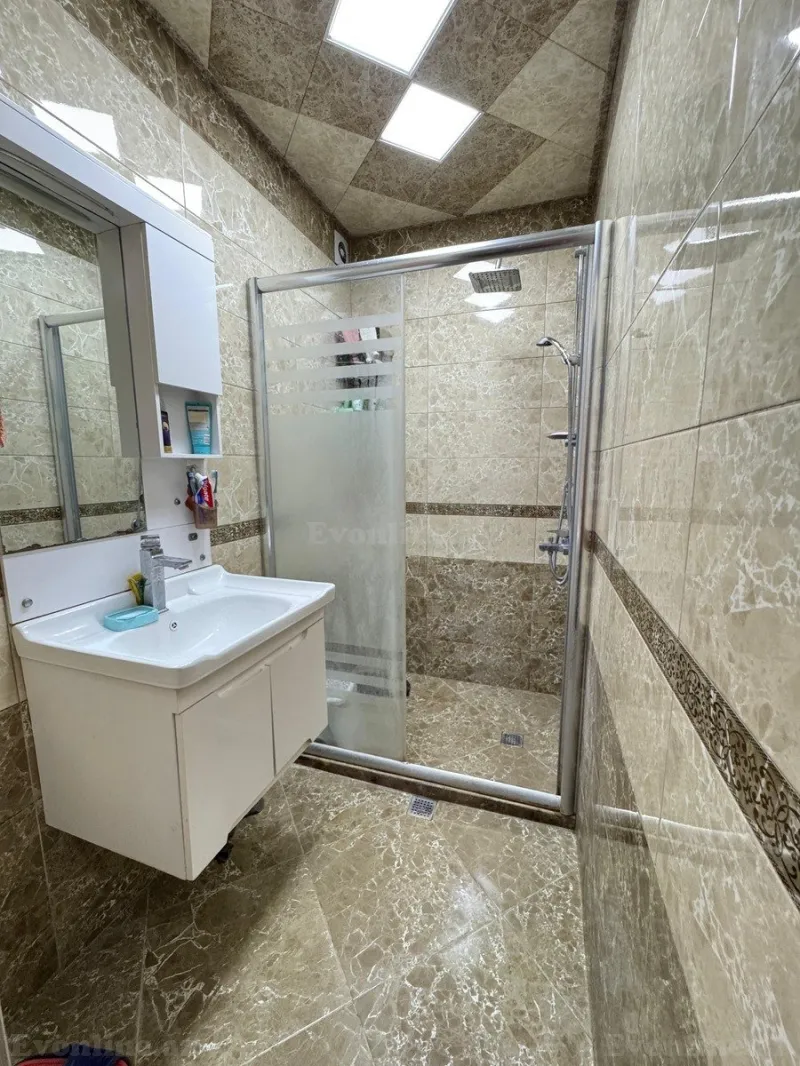 Satılır 5 otaqlı Mənzil Köhnə tikili 120 m² 7-ci mikrorayon - şəkil 7