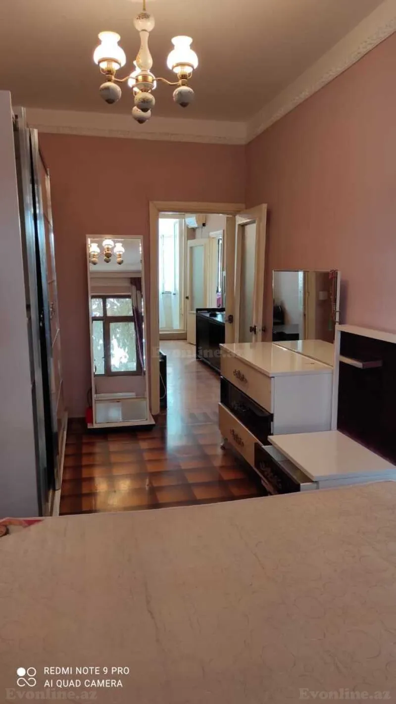 Kirayə verilir 2 otaqlı Mənzil Köhnə tikili 55 m² 6-cı mikrorayon - şəkil 3