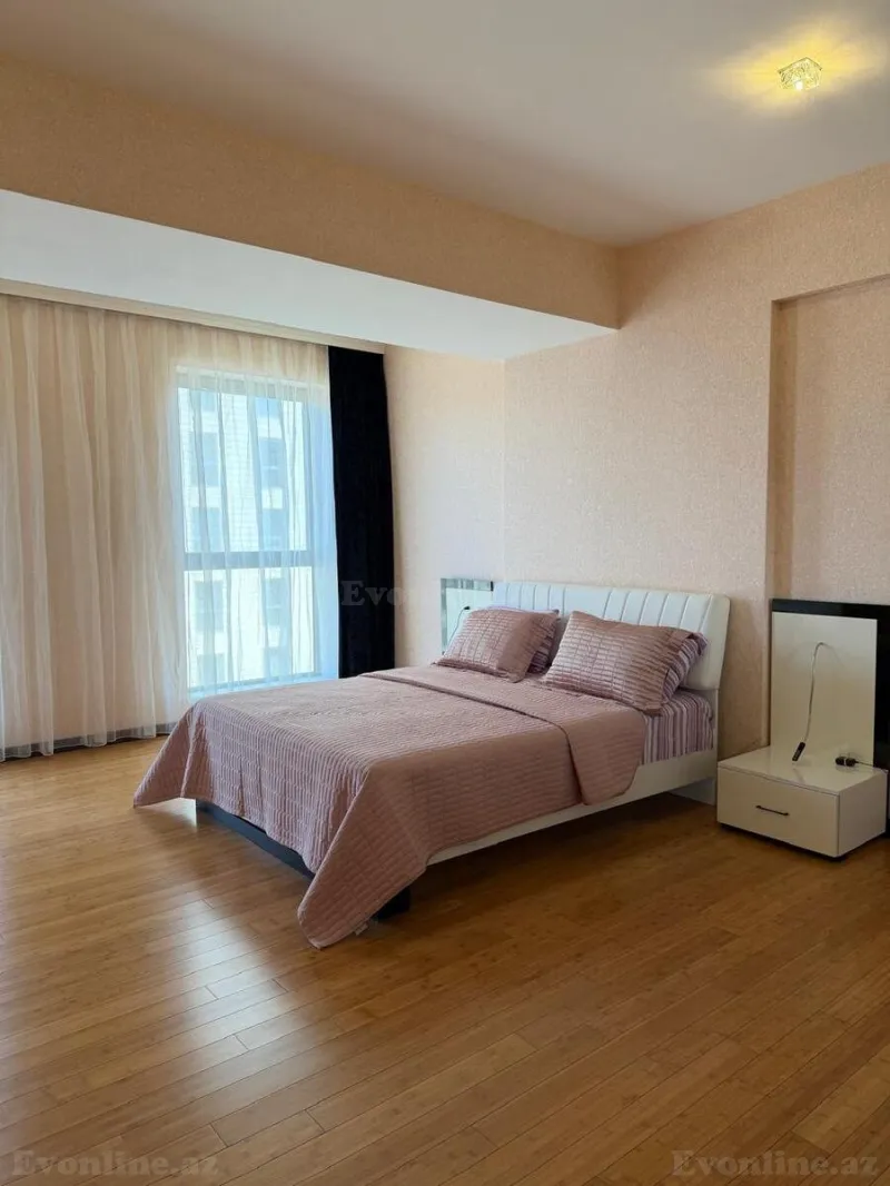 Kirayə verilir 4 otaqlı Mənzil Yeni tikili 200 m² Nəsimi r. - şəkil 5