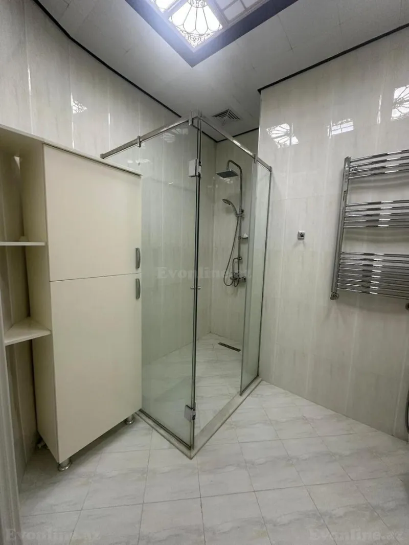 Kirayə verilir 3 otaqlı Mənzil Yeni tikili 140 m² Xətai m. - şəkil 12