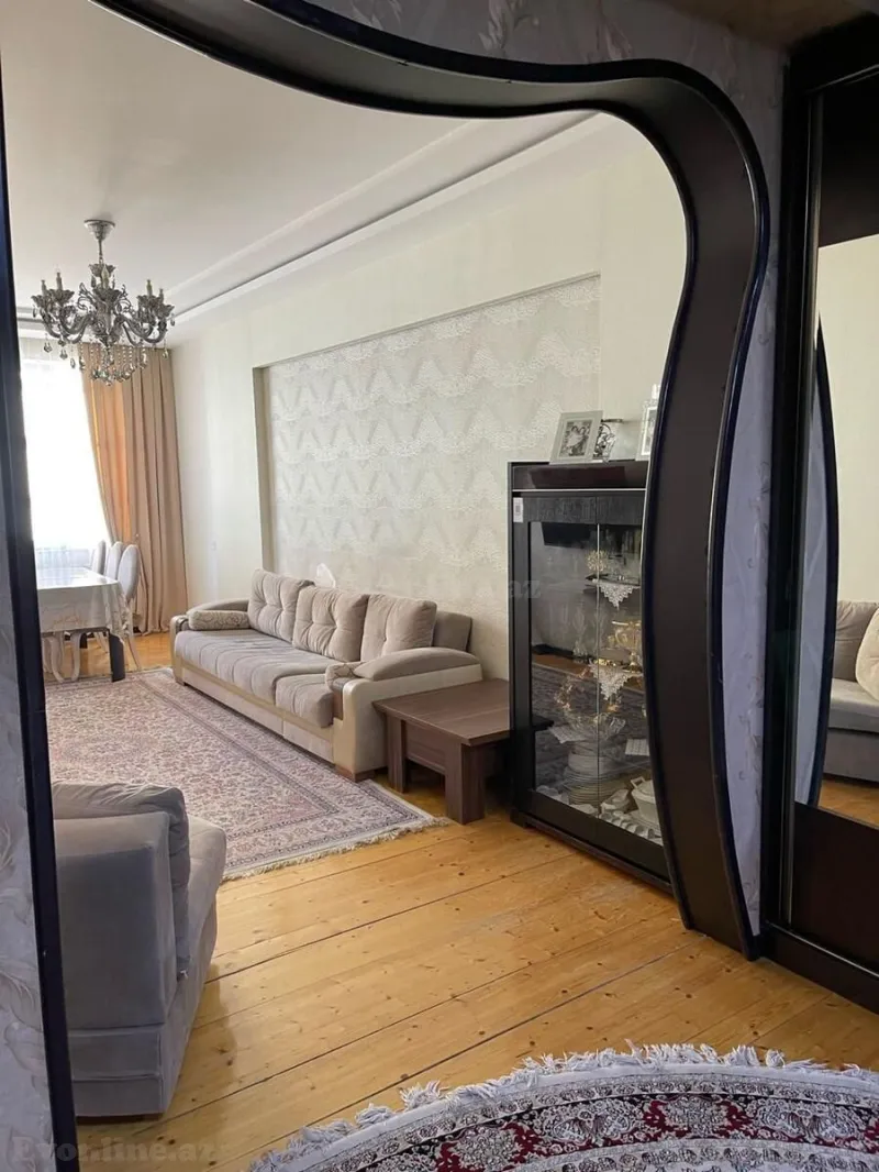 Satılır 4 otaqlı Mənzil Yeni tikili 122 m² Səbail r. - şəkil 3