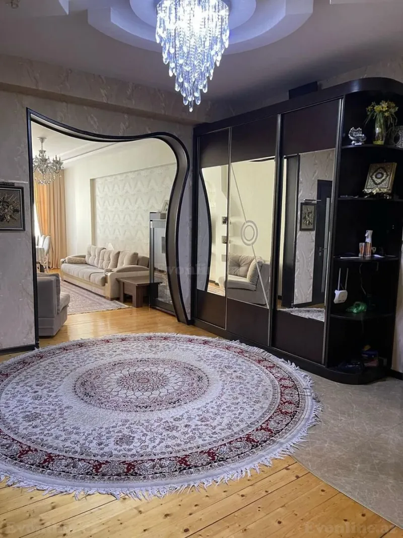 Satılır 4 otaqlı Mənzil Yeni tikili 122 m² Səbail r. - şəkil 4
